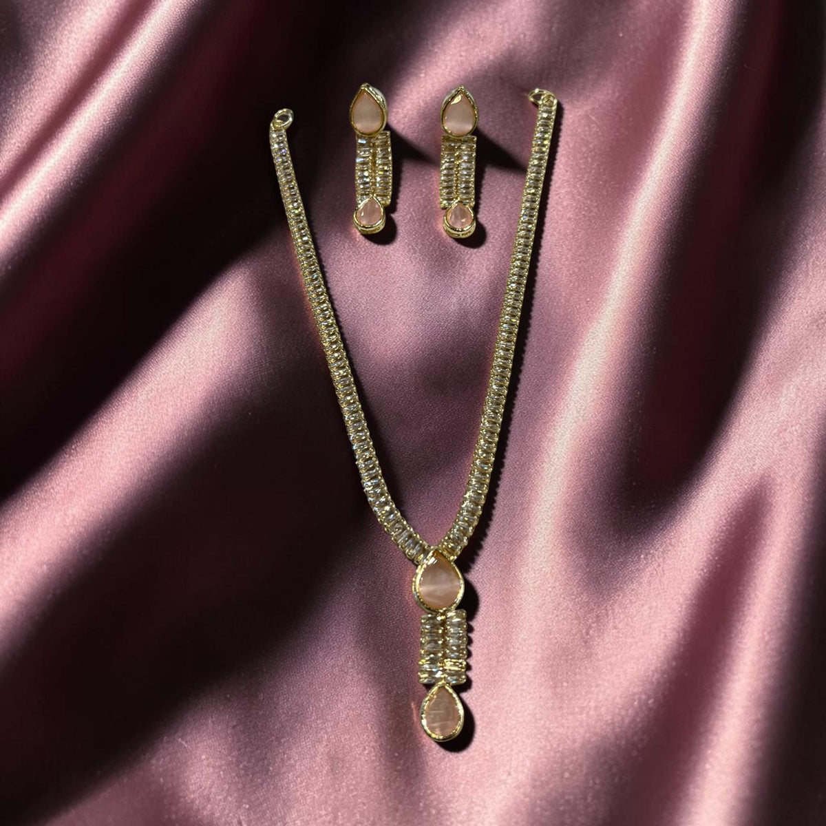 Single chain zarkun set classy easy wear
