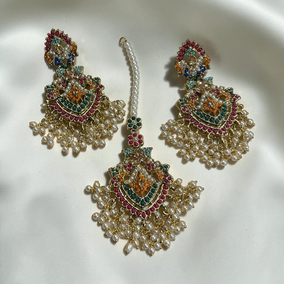 Premium Naurattan Earring & Tikka Set