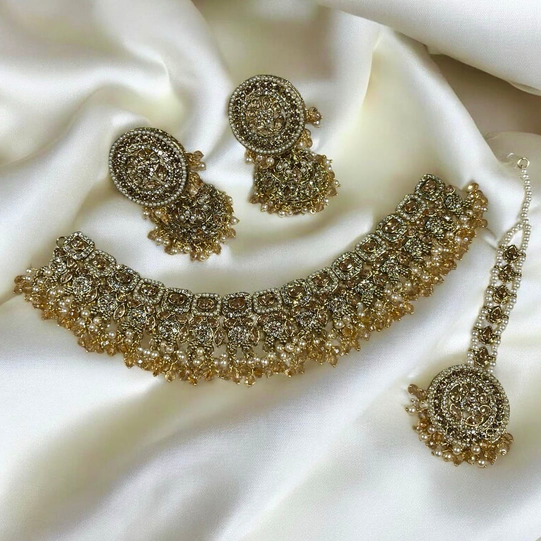 Heavy necklace set with tika premium quality