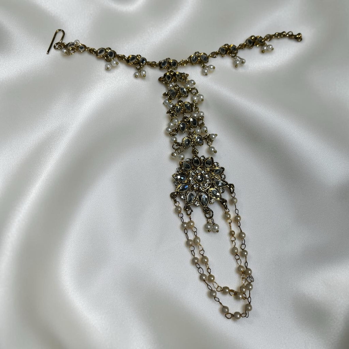 Golden Kundan Panja Hand Harness