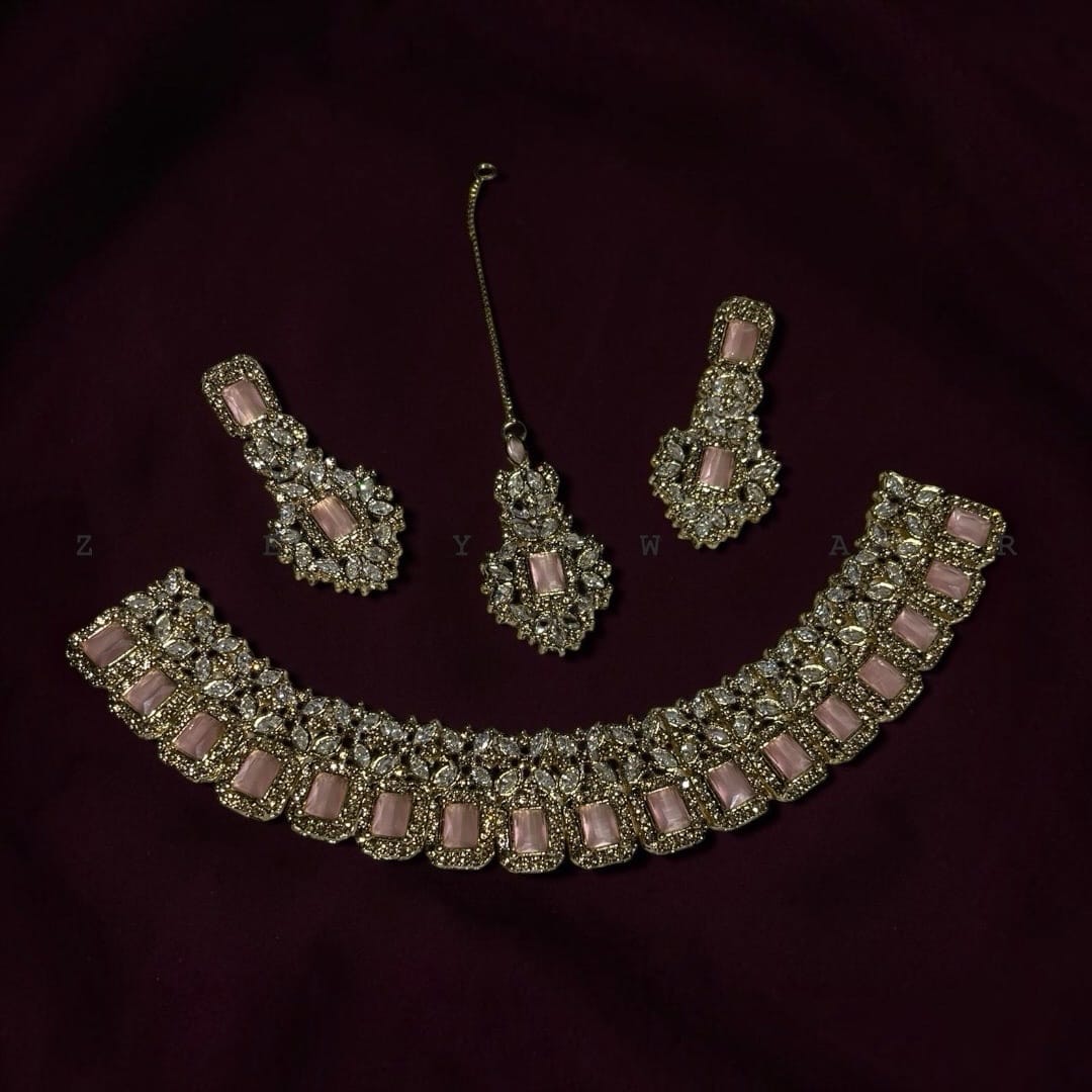 Glueband zarkun necklace set with tika