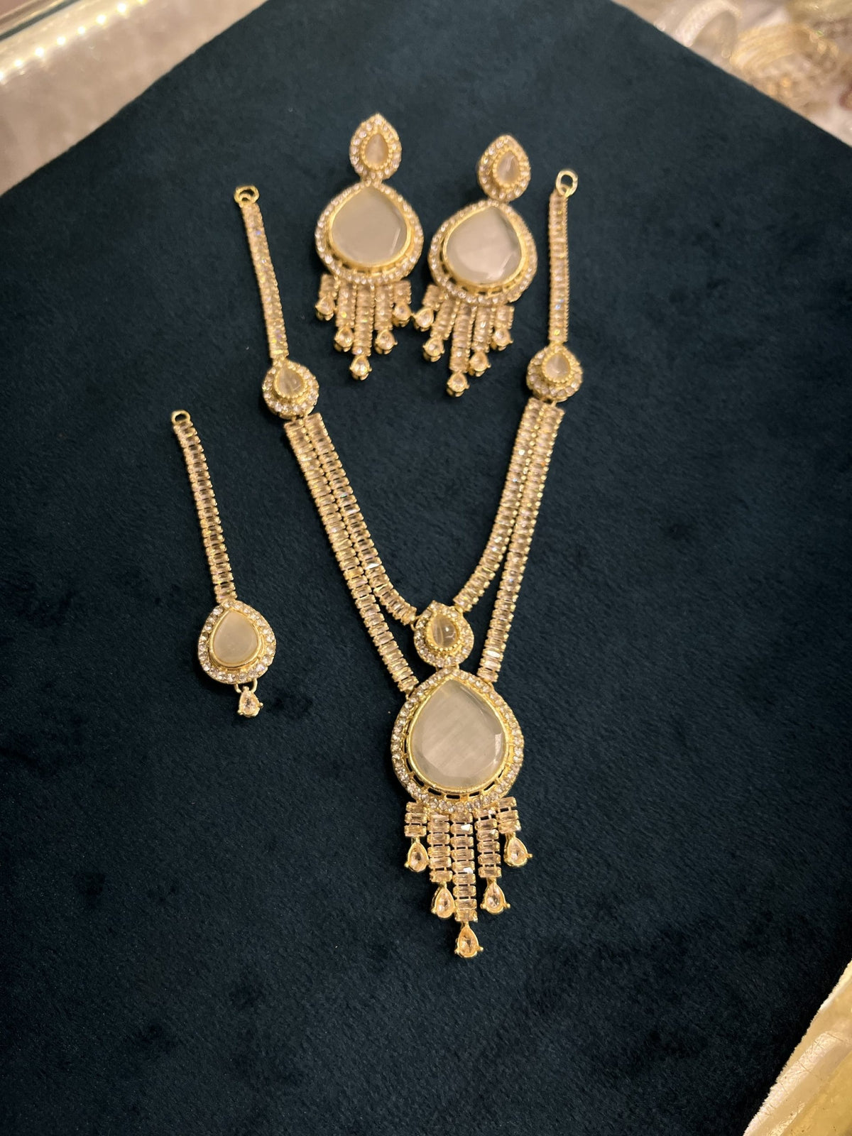 Golden Double Chain Zircon Necklace Set