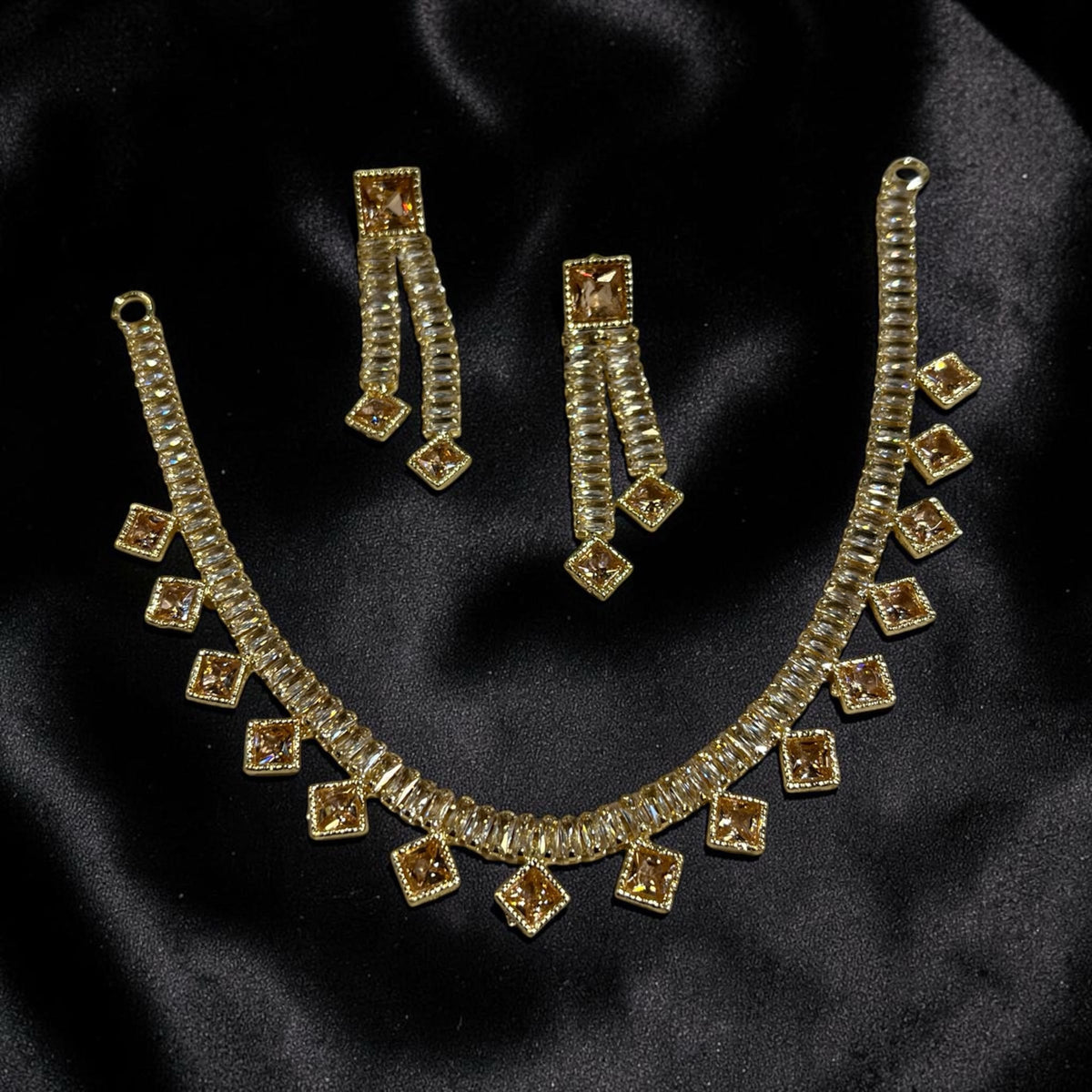 Very light simple zarkun set
