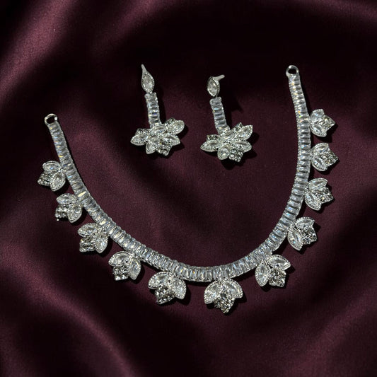 Glueband Silver Zarkun Neckline Set
