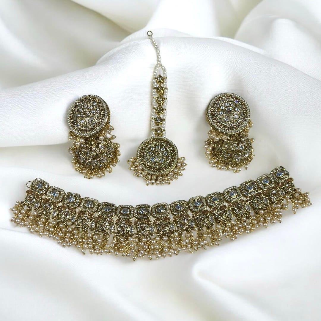 Heavy necklace set with tika premium quality