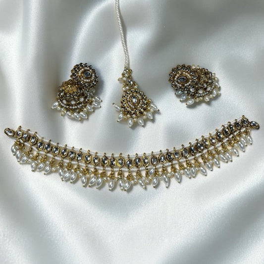 Choker set with tika classy design