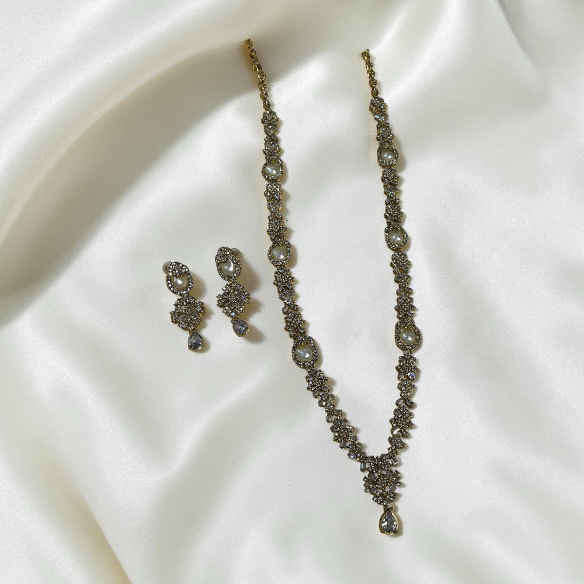 Silver Mother Pearl Long Mala Set